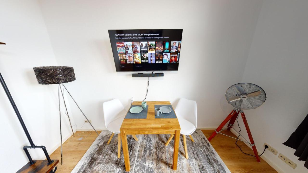 Sweethome - Zentral - Kueche & Parkplatz, Wifi Halle  Buitenkant foto