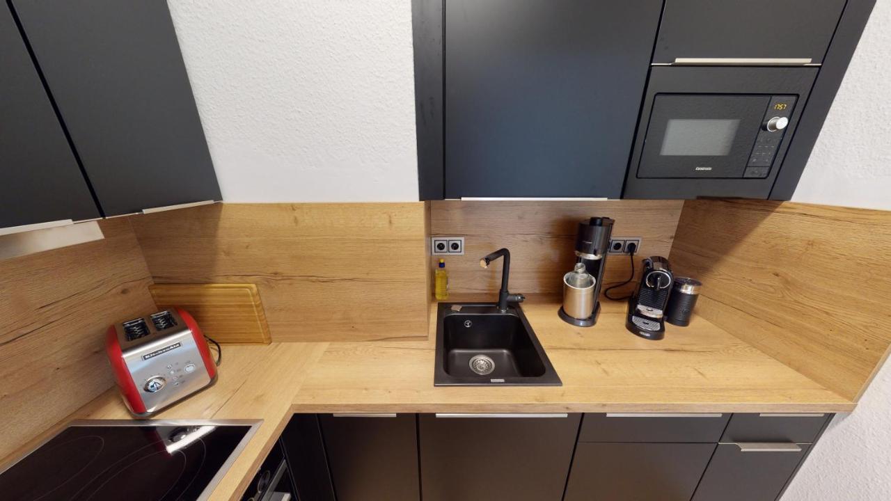 Sweethome - Zentral - Kueche & Parkplatz, Wifi Halle  Buitenkant foto