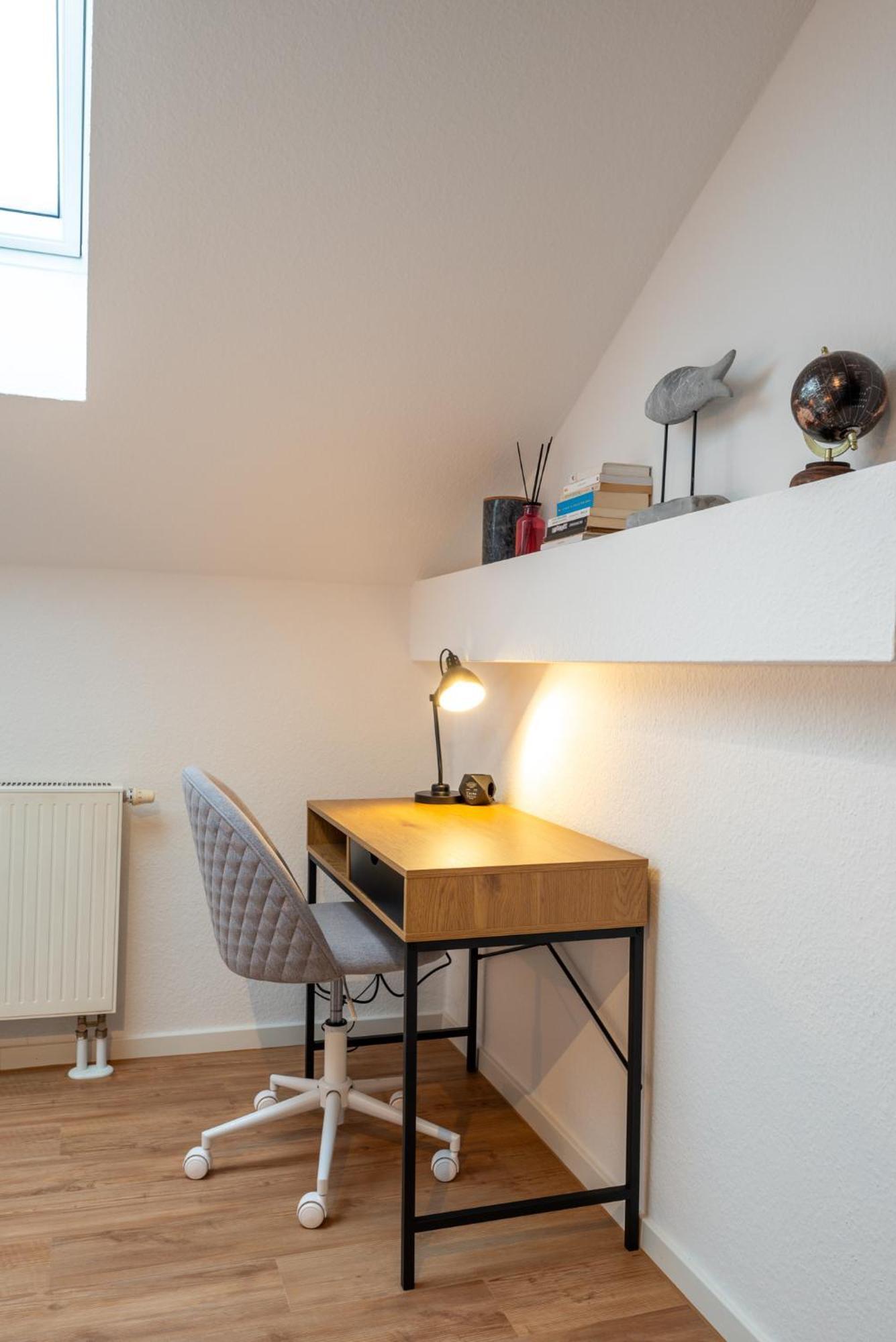 Sweethome - Zentral - Kueche & Parkplatz, Wifi Halle  Buitenkant foto