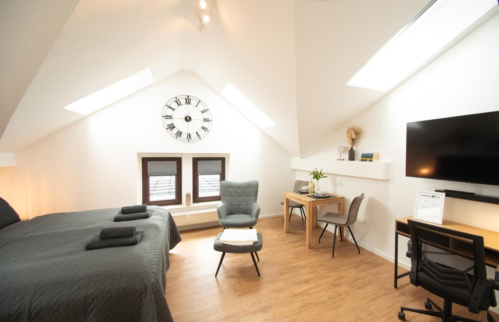 Sweethome - Zentral - Kueche & Parkplatz, Wifi Halle  Buitenkant foto