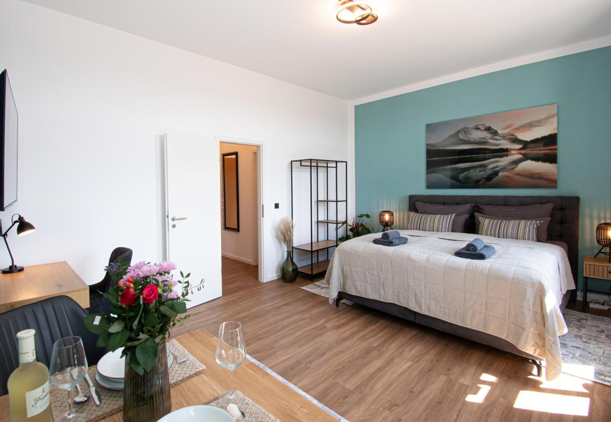 Sweethome - Zentral - Kueche & Parkplatz, Wifi Halle  Buitenkant foto