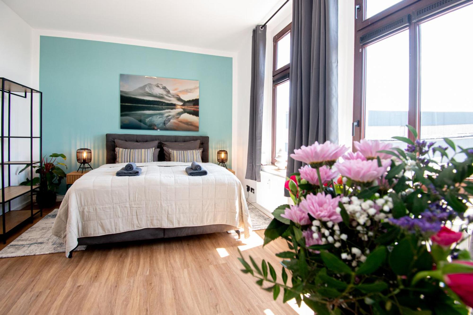 Sweethome - Zentral - Kueche & Parkplatz, Wifi Halle  Buitenkant foto