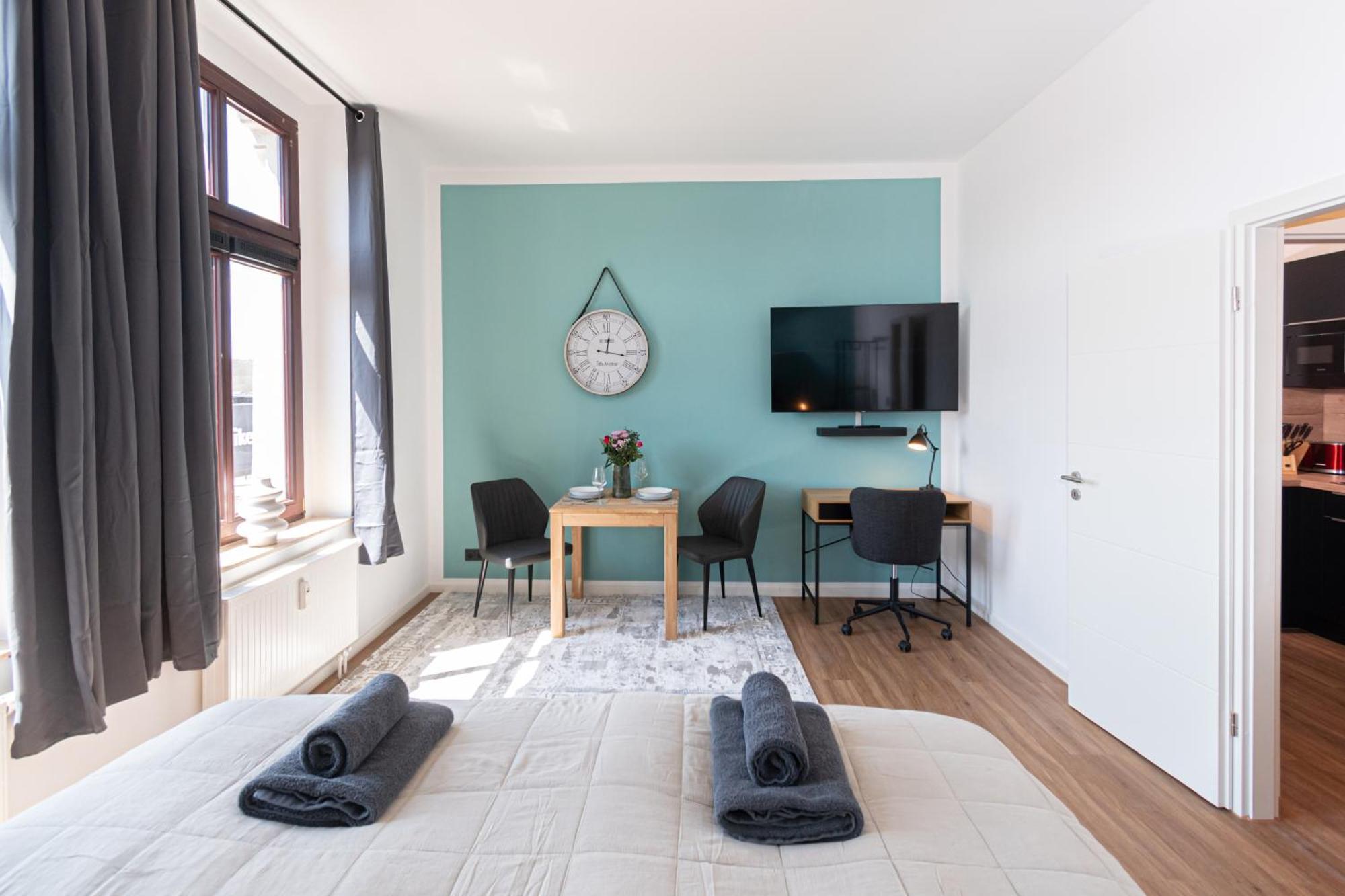 Sweethome - Zentral - Kueche & Parkplatz, Wifi Halle  Buitenkant foto