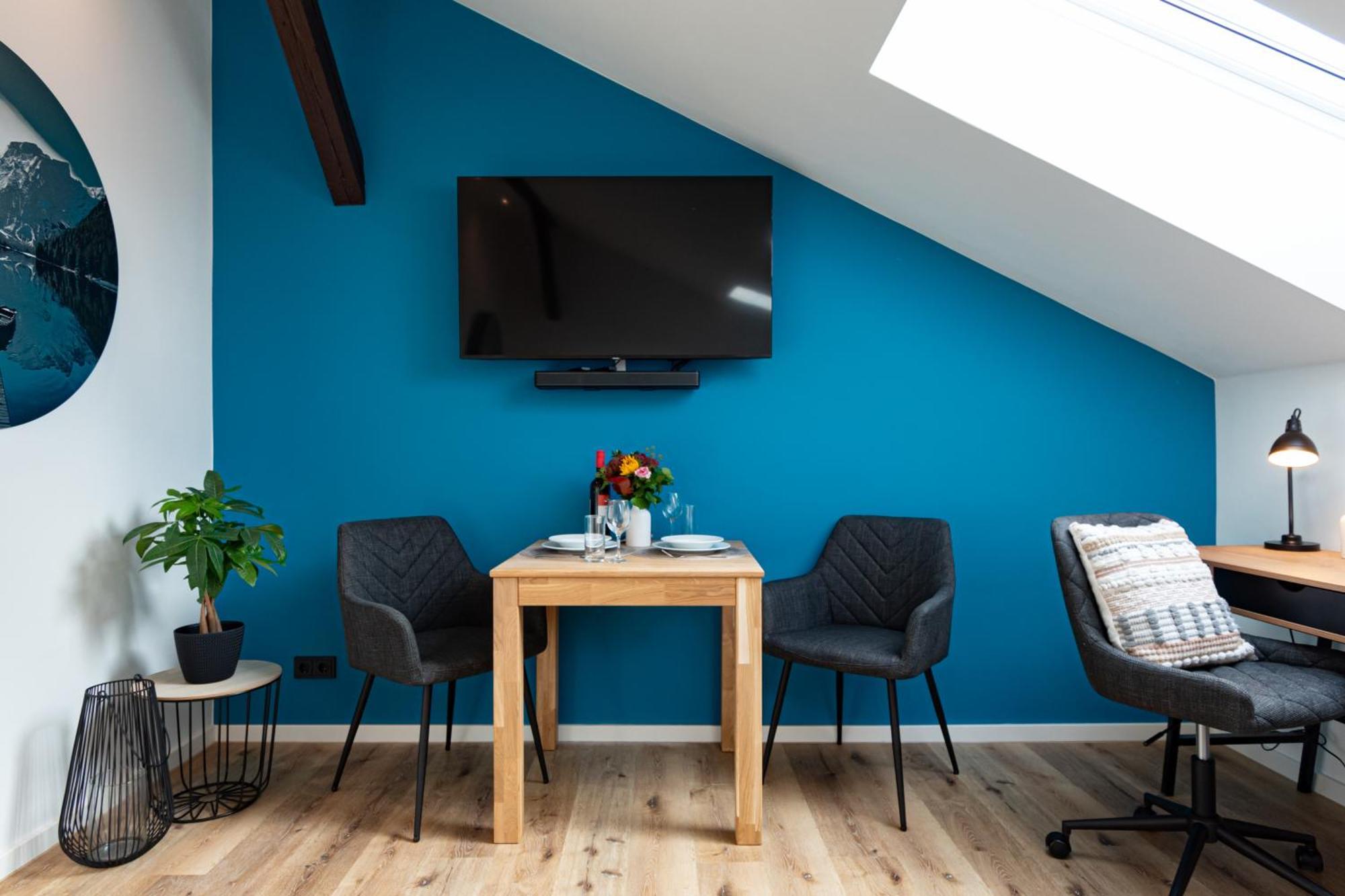 Sweethome - Zentral - Kueche & Parkplatz, Wifi Halle  Buitenkant foto