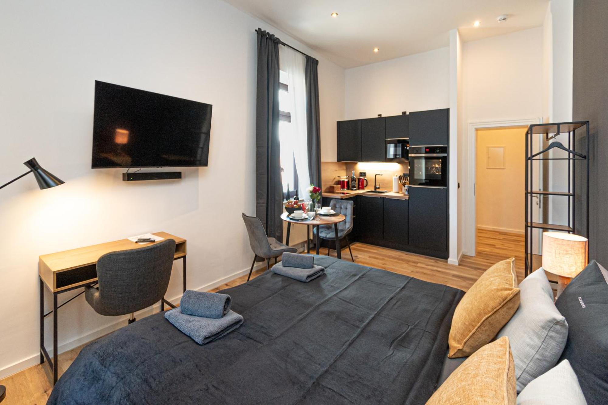 Sweethome - Zentral - Kueche & Parkplatz, Wifi Halle  Buitenkant foto